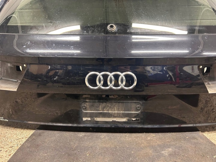 фото №8, Кришка багажника audi q7 4m