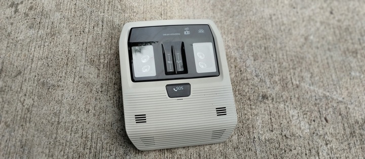 фото №1, Лампа потолок vw golf skoda enyaq 5h0959561bd