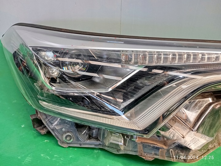 фото №3, Лампа правая передняя полный led toyota chr c-hr 81110-f4071-00