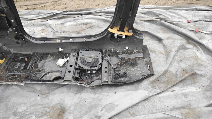 фото №8, Чверть фартух поріг праві bmw f30 f31 475 чорний sapphire металік