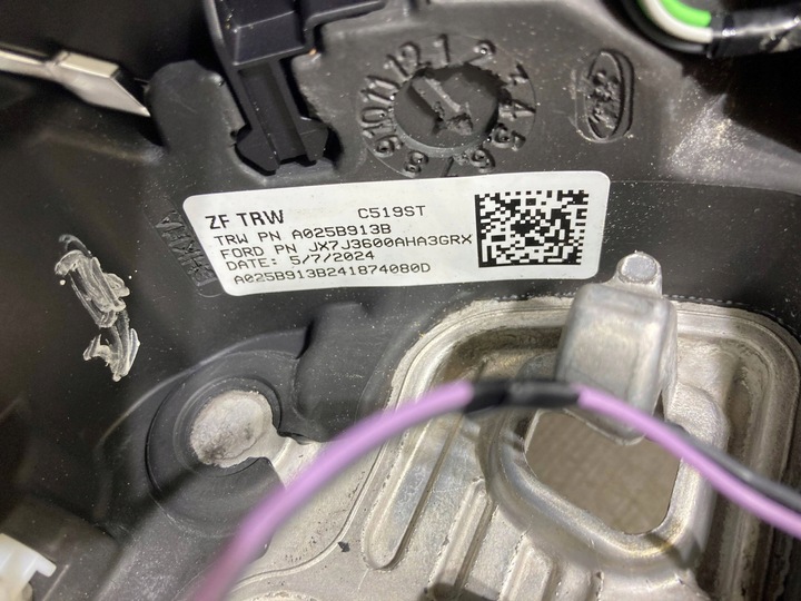 фото №9, Ford focus mk4 2024 руль st line