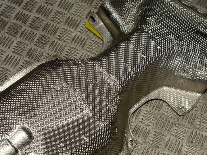 фото №10, Bmw (oem) 7424929 x5 g05 защита термическая туннеля