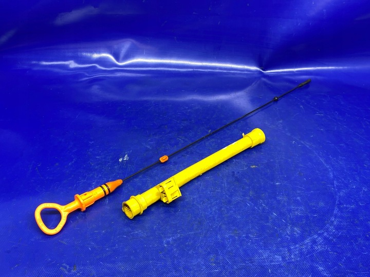 фото №1, Щуп щуп масла audi a4 b6 vw passat b5 2.0 b alt 06b103663g