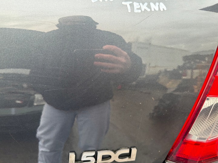 фото №4, Dacia sandero i stepway крышка багажника tekna