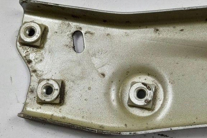 фото №1, Кріплення передньої лівого крила skoda octavia i 1u2 5e08211411 1.6l