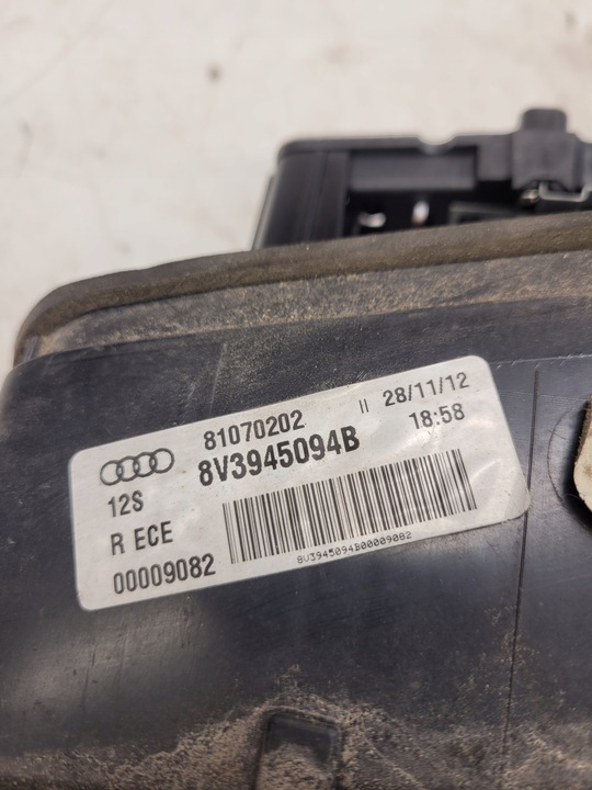 фото №6, Лампа правый зад w крышка багажника audi a3 8v 3d 8v3945094b