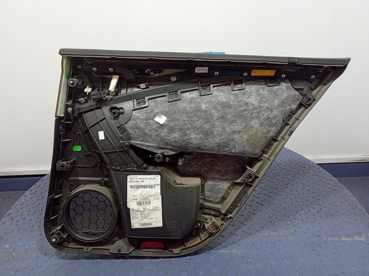 фото №5, Passat b6 sedan оббивка двері зад ліва боковина ролета 3c5867211