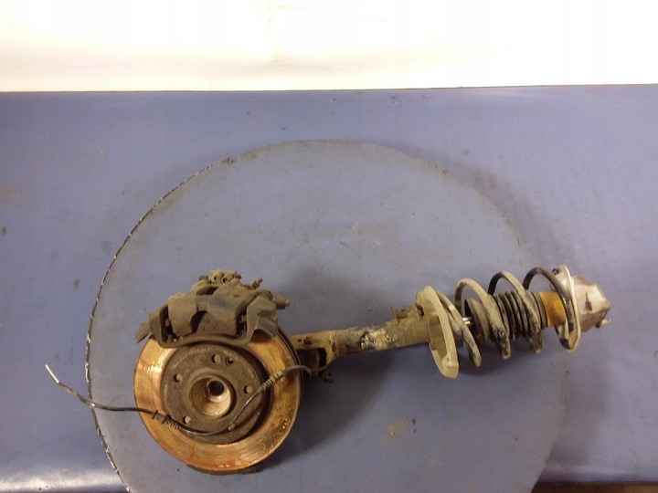 фото №1, Mercedes w168 1.7d поворотна опора mcperson правий перед