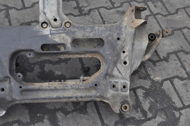фото №8, Nissan x-trail i t30 підрамник підвішування кронштейн перед
