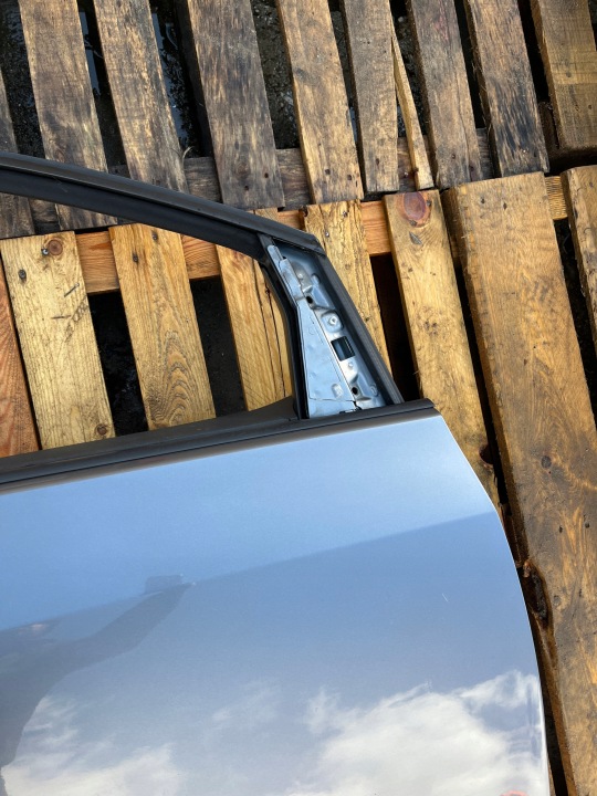 фото №11, Volkswagen golf v plus двері праві перед комплектні lakier-la7t