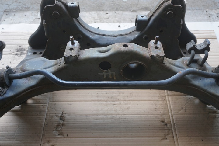 фото №9, Nissan qashqai+ 2 2013r j10 2.0b 4x4 задні підрамник балка 55400jd61a 55400jd60a