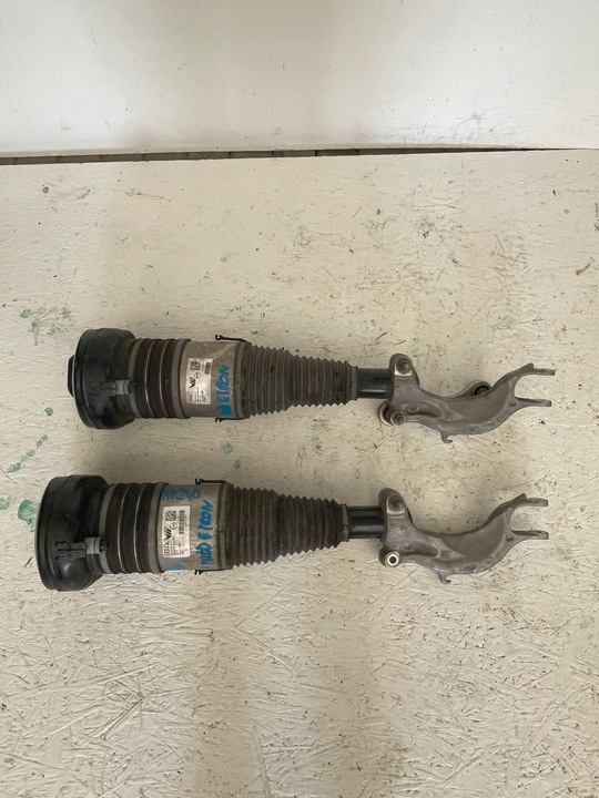 фото №1, Амортизатор правые перед audi etron 4ke