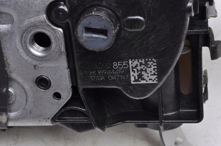 фото №7, Opel corsa f замок двери левые зад заднее 6 pin 16944419 hb 5d