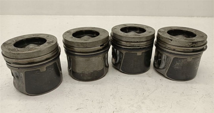 PISTON RENAULT TRAFIC III 1.6 DCI R9M R9MA402 R9M402 080323 080323