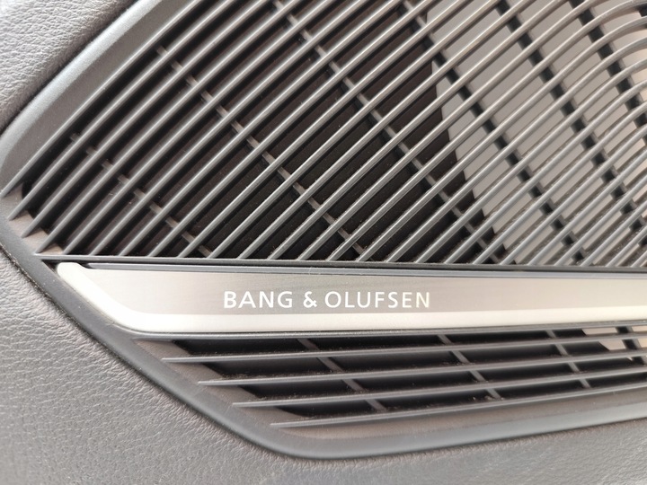 фото №10, Audi a4 b9 sedan сидіння диван обшивки тунель шкіра алькантара