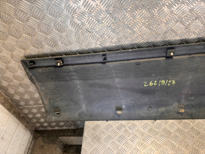 фото №9, Молдинг бокова права iveco daily 504099714