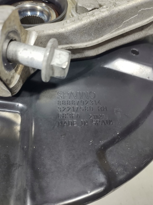 фото №5, Volvo xc40 21r поворотна опора ступиця праве перед 32221857