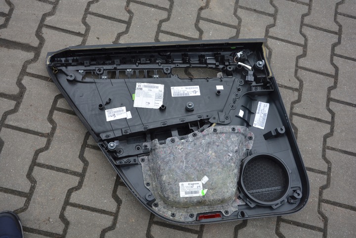 фото №12, Боковина оббивка двері праві зад passat b7 універсал 3af867212