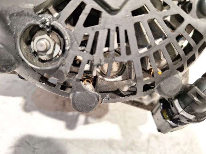 фото №8, Генератор 9835689480 citroen c3 iii 1.2 vti
