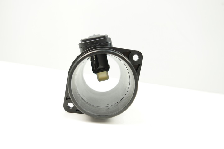 фото №11, Расходомер воздуха renault 8200682558 ngk