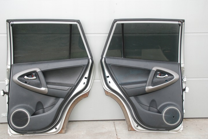 фото №8, Двері комплектні зад l/p toyota rav4 iii 06-10r 1f7