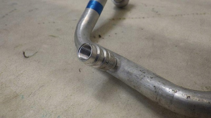 фото №11, Шланг кондиціонера suzuki swift mk8 1.0 гібрид