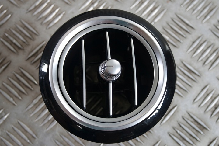фото №1, Решётка воздуховод mercedes w213 a2138308000