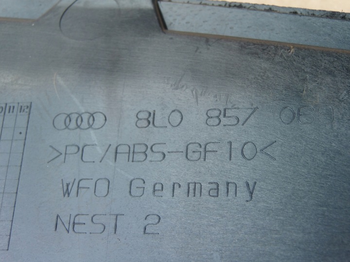 фото №7, Торпедо капот консоль 8l0857069 audi a3 8l
