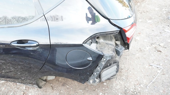 фото №1, Ford fiesta mk8 крыло зад левый задний 5d dk