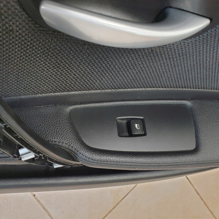 фото №15, Обшивки салону (дверні карти) двері праві перед bmw 1 e87 oem номер eu