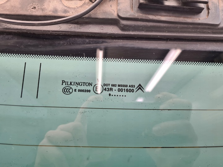 фото №3, Citroen c4 picasso i скло кришки багажника