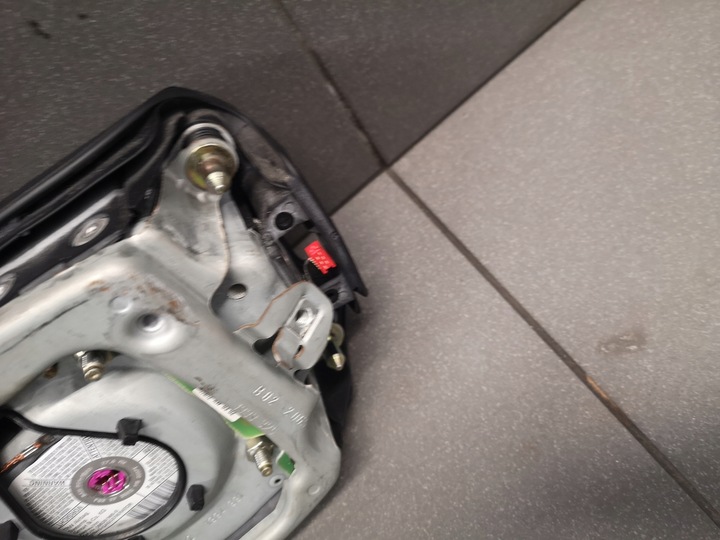 фото №13, Подушка подушка безопасности руль audi a4 b6 8e0880201ab