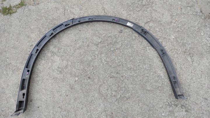 фото №7, Молдинг крила права зад volkswagen touareg iii 3 760853818c