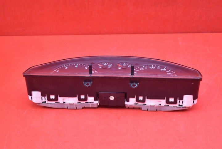 фото №6, Спідометр  прилади автомат eu 4b0919860l audi a6 c5 2.4 v6 165 km 97-01