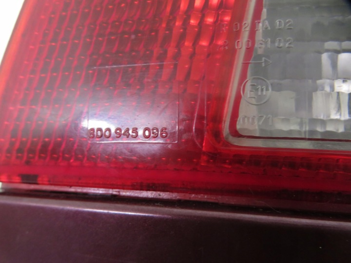 фото №10, Права фара задня audi a4 b5 8d0945096