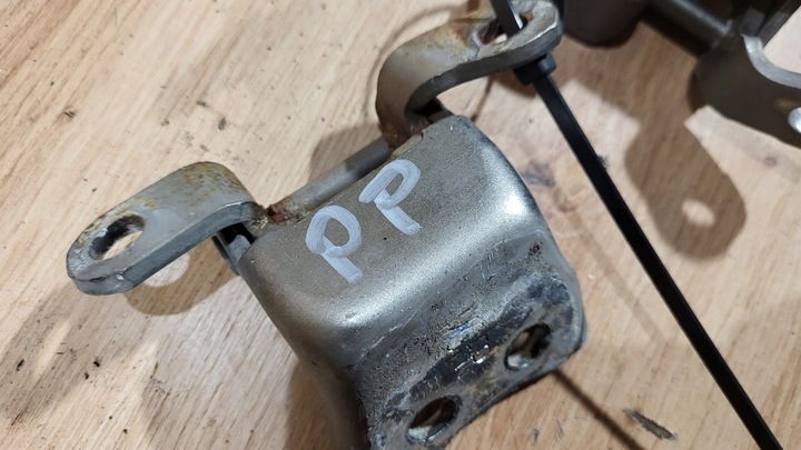 фото №6, Петлі двері праві перед комплект honda civic viii 8 ufo hb 5d nh701m