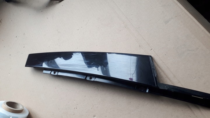 фото №1, A6 c7 4g накладка захист двері лівий перед стійка