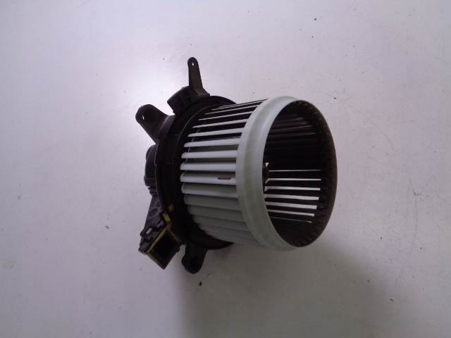 фото №1, Повітродувка повітропровід citroen jumpy iii 1.5 блакитний hdi 16-