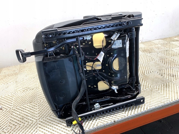 фото №9, Сиденье правые перед vw golf vii универсал сиденье переднее, правая