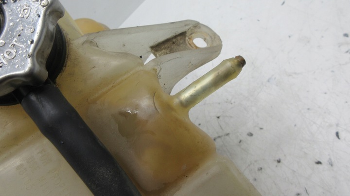 фото №5, Chrysler 300c 3.0 бачок 04596466af