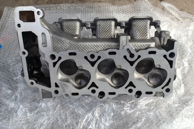 фото №1, Jeep cherokee liberty 3.7 v6 jeep wk 3.7 головка права