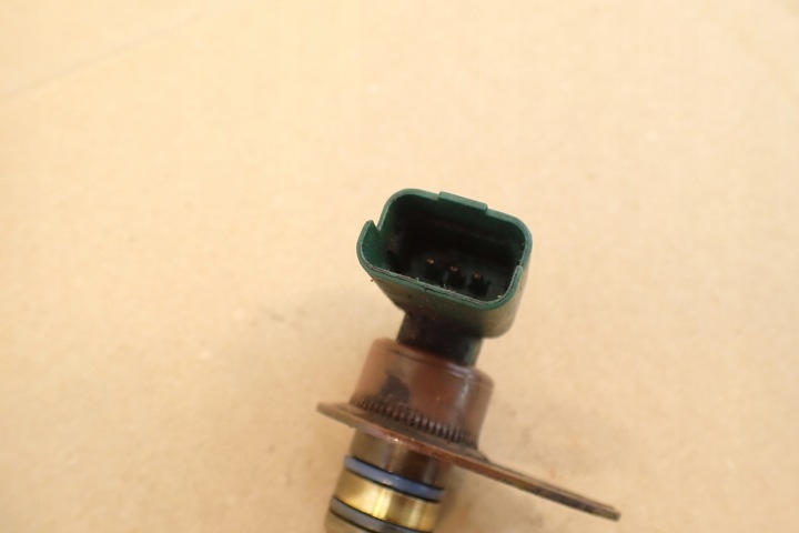 фото №8, Peugeot 407 2.2 16v 2004- датчик уровня масла 96404327 ew12 oem номер