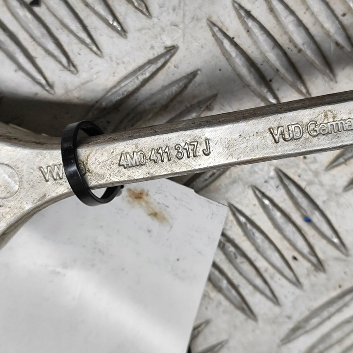 фото №6, Audi q8 2023 ліва сторона з'єднувач стабілізатора передньої