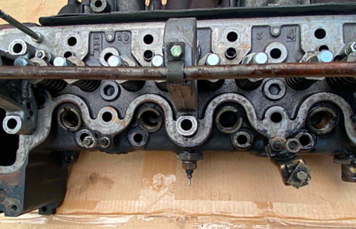 фото №9, Mercedes-benz w123 300d головка двигуна 6170160301