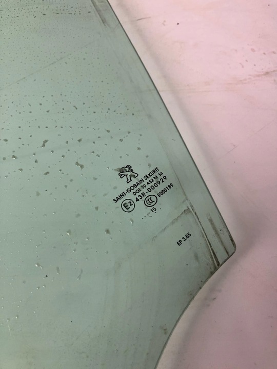 фото №6, Стекло дверь левый перед peugeot 308 t9 15r