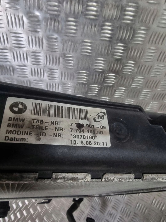 фото №8, Bmw 3 e90 e91 2006 радіаторів