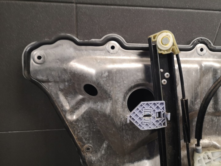 фото №7, Механизм стёкла правые зад audi a8 d3 4e0839850a