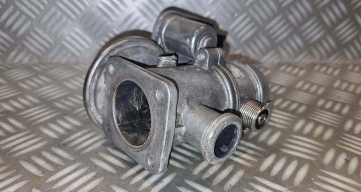 фото №12, Bmw e60 e63 e70 e83 e90 3.0 3.5 d m57n2 дроссельная заслонка воздуха 7804384 15r