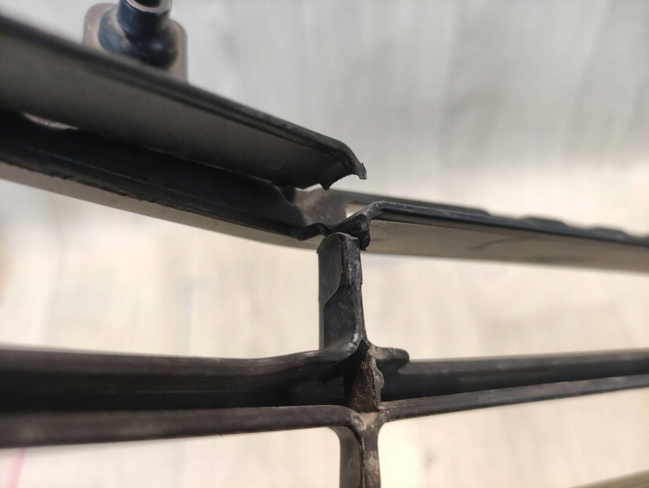фото №11, Toyota land cruiser j150 решітка середня бампера перед 5311260290