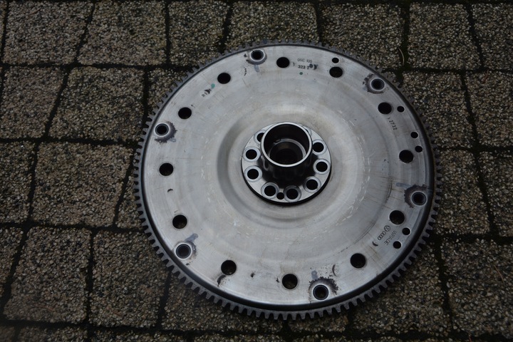 фото №13, Audi a4 a5 a6 a7 a8 q7 колесо маховики 06e105323t